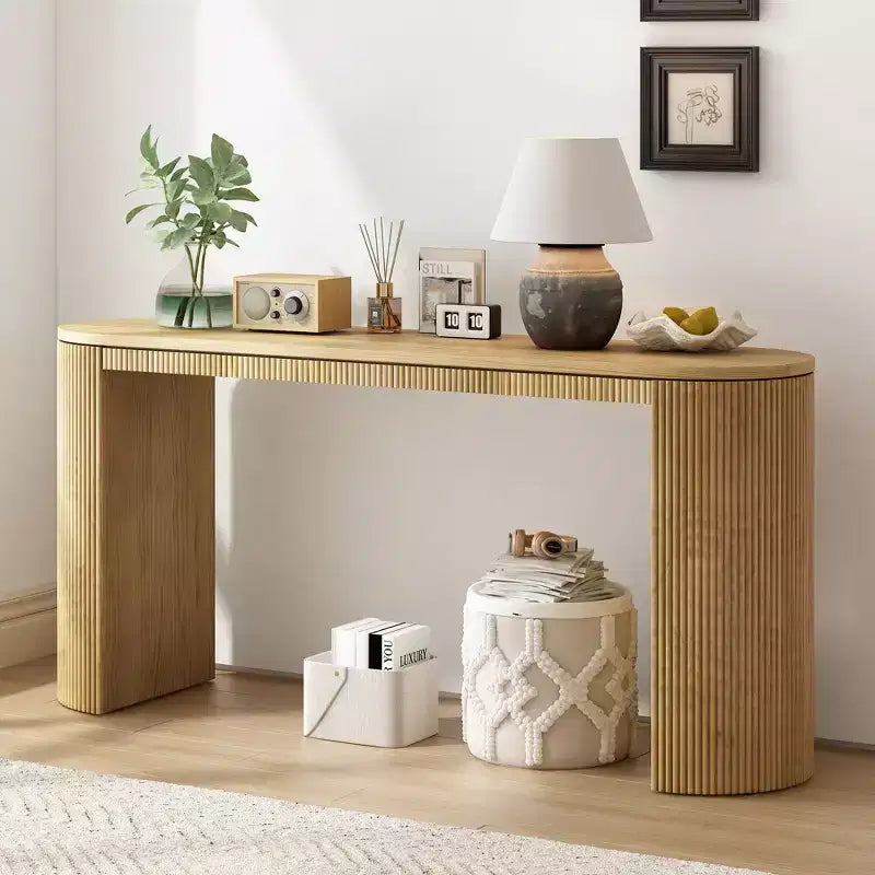 Console galbée avec motif rayé vertical unique