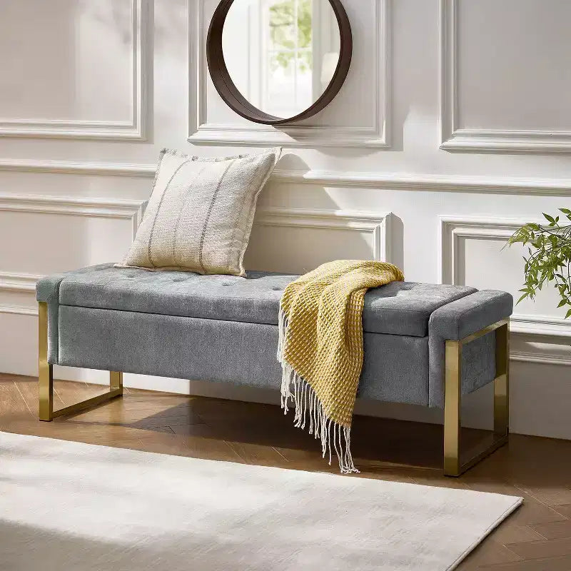 Banc de rangement moderne rembourré de 140 cm avec plateau relevable et pieds en métal